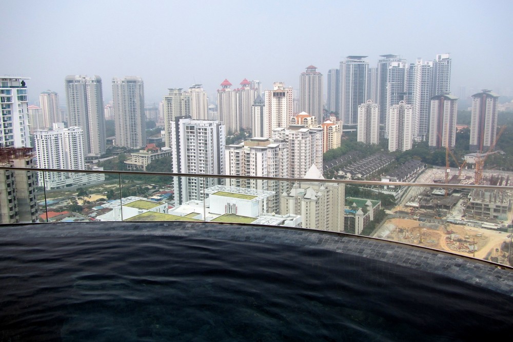 Rooftop pool skyscraper Kuala Lumpur - Best Travel Moments of 2014