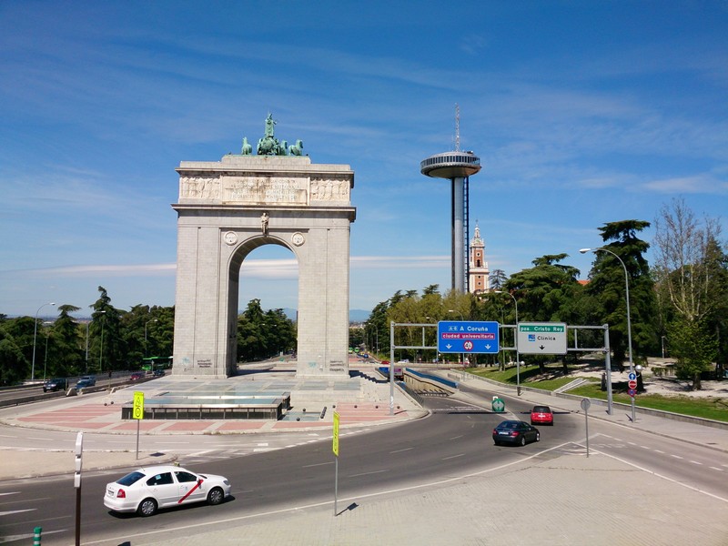 An arc in Madrid, Spain
