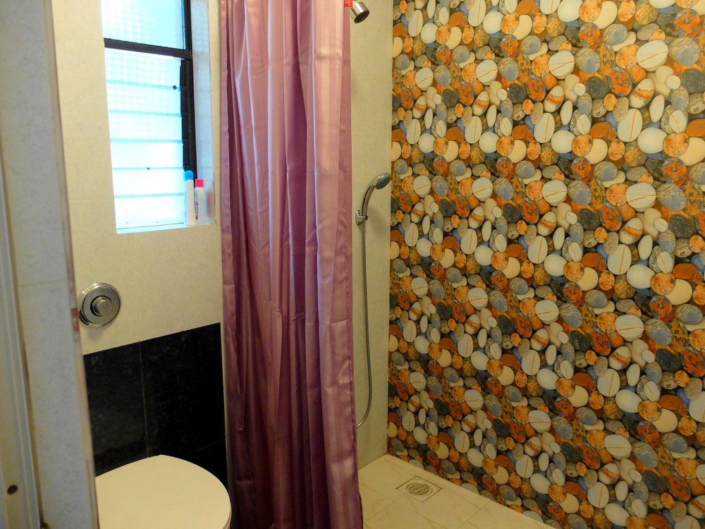 Bathroom - Lazy Frog Goa