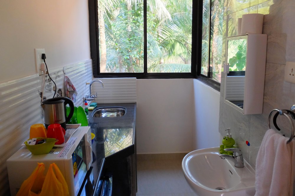 Kitchen - Lazy Frog Goa