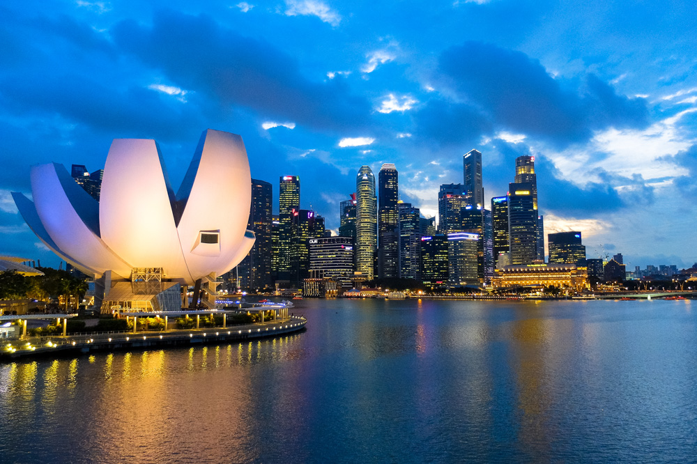 Singapore skyline at night - Singapore Ultimate Guide