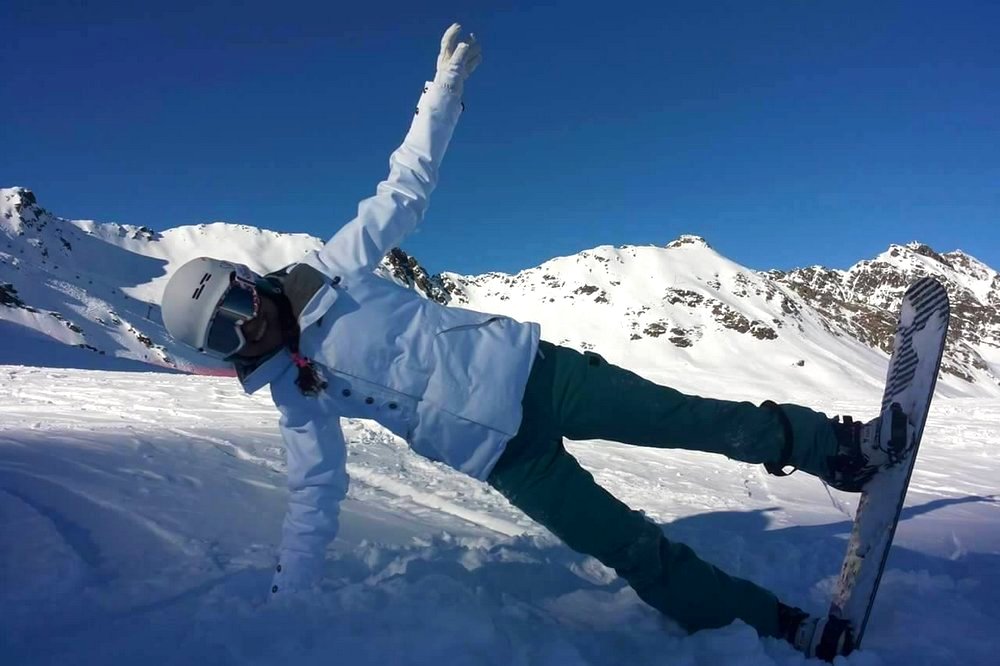 Guna snowboarding in Solden, Austria - Making Money While Traveling