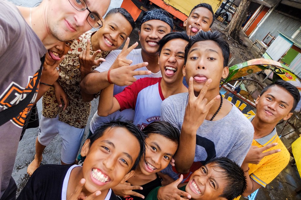 Kaspars and kids in Surabaya, Indonesia - My Long Journey to Thailand